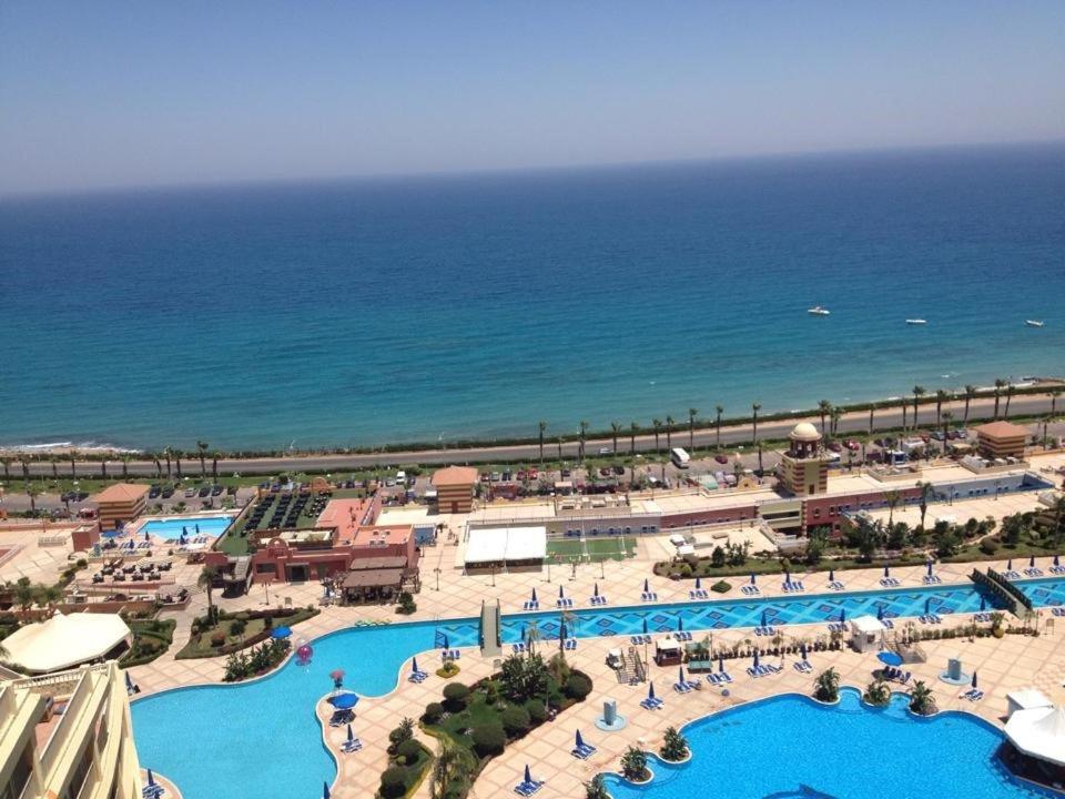 Porto Sokhna Pyramids Apartments Powered By Amer-Group Family Only Ain Sukhna Exterior foto